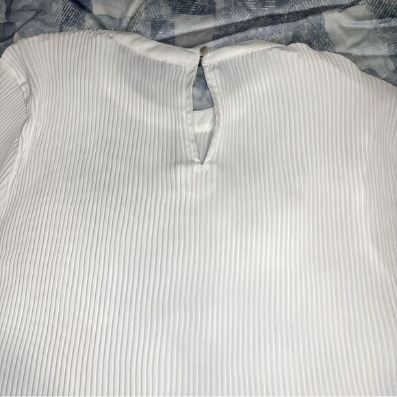 Adrianna Papell White Pleated Georgette Crepe Blouse Size XL - Picture 6 of 6